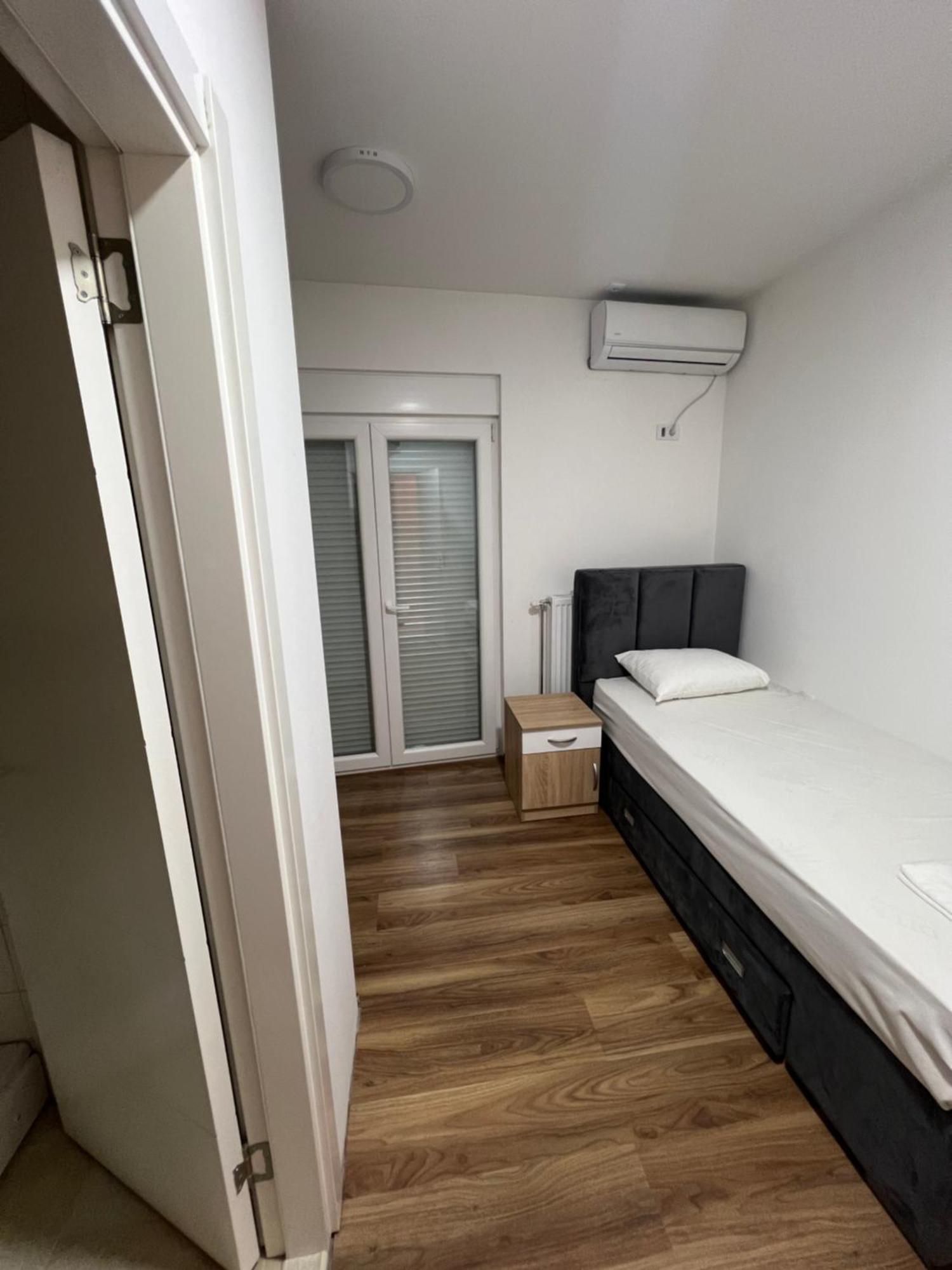 Big House Hotel Petrovaradin Exterior photo